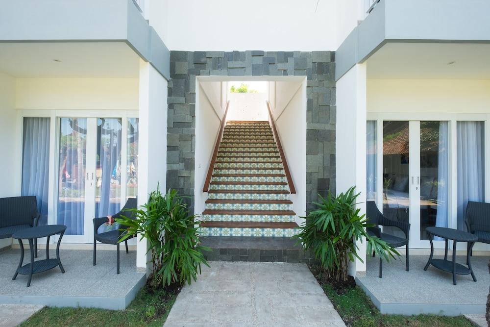 Royal Regantris Villa Karang Gili Air Esterno foto