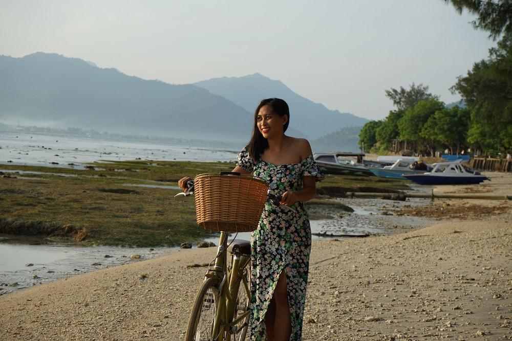 Royal Regantris Villa Karang Gili Air Esterno foto