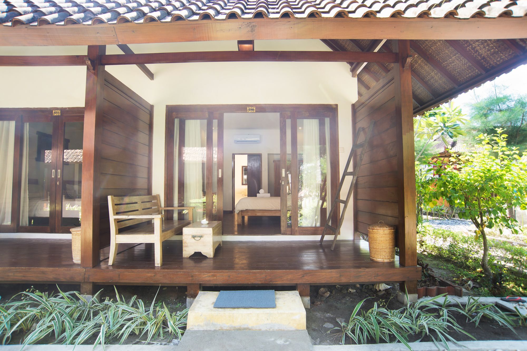 Royal Regantris Villa Karang Gili Air Esterno foto